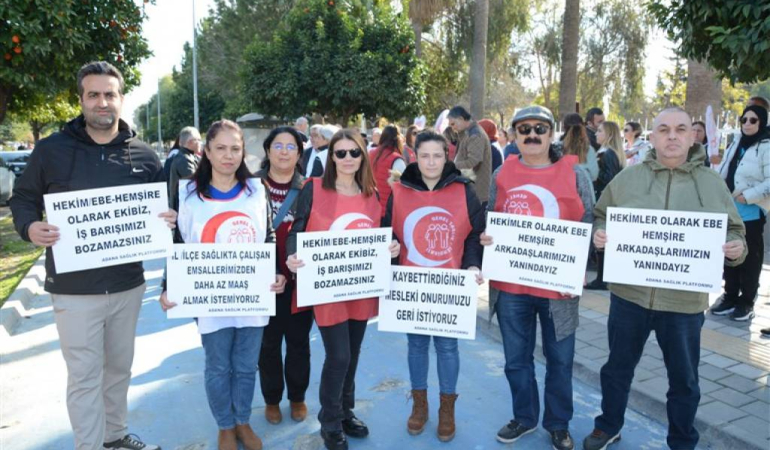 aile-hekimlerinin-is-birakma-eylemi-suruyor-OMw5fwvz.jpeg