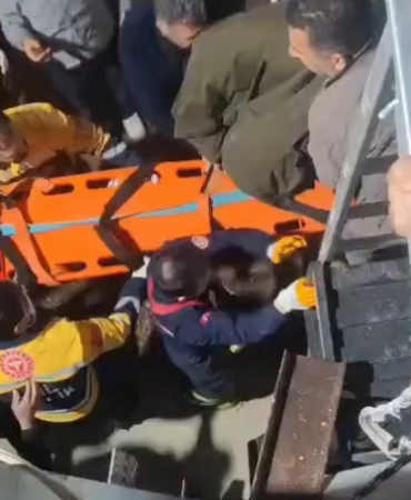 Screenshot_2025-12-15-23-59-13-445_com.miui.gallery-edit