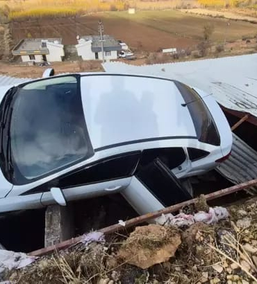 WhatsApp Image 2025-12-11 at 08.16.58