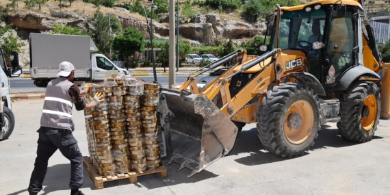 Mardin’de Hatalı Üretilen 6 Ton Tahin ve Helva İmha Edildi